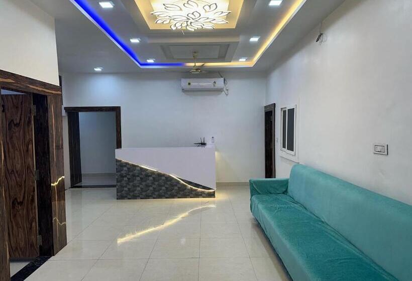 Hotell Oyo Happy Hours Inn