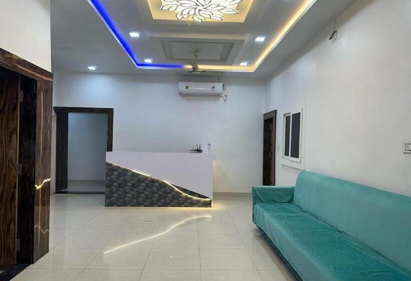 Hotell Oyo Happy Hours Inn