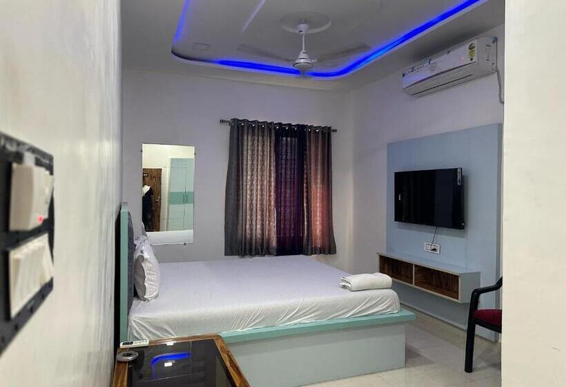 Hotell Oyo Happy Hours Inn