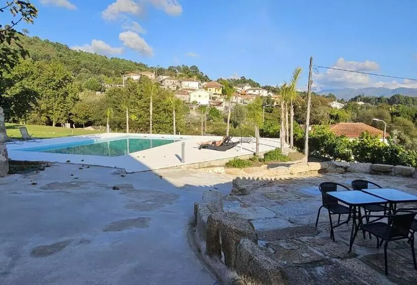 Hotelli Quinta Vilar De Lobos
