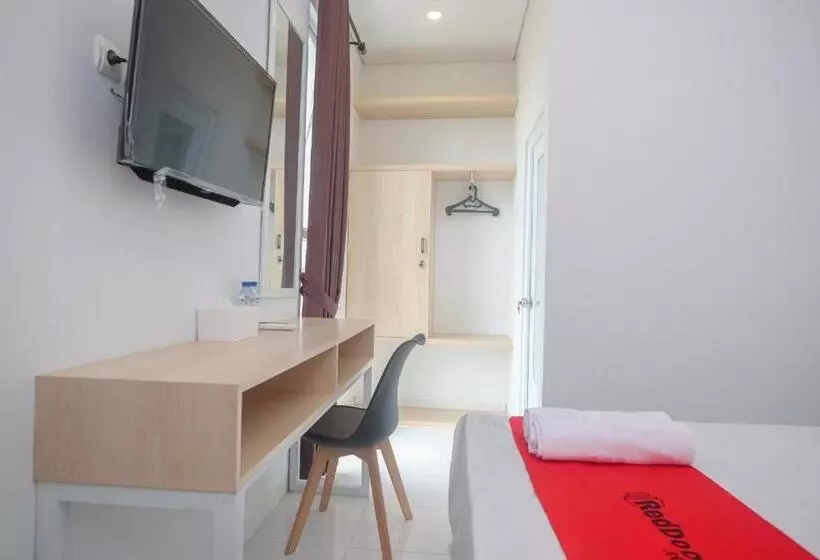 هتل Reddoorz Syariah @ Tlogosari Semarang