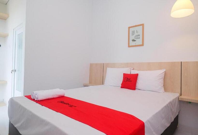 فندق Reddoorz Syariah @ Tlogosari Semarang