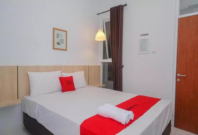 هتل Reddoorz Syariah @ Tlogosari Semarang