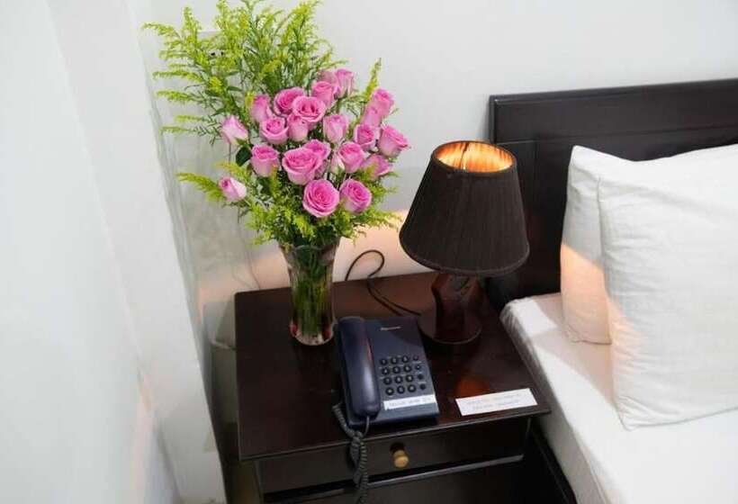 Lotus Rock Hotel đà Nẵng