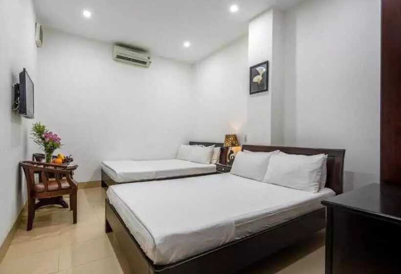 Lotus Rock Hotel đà Nẵng