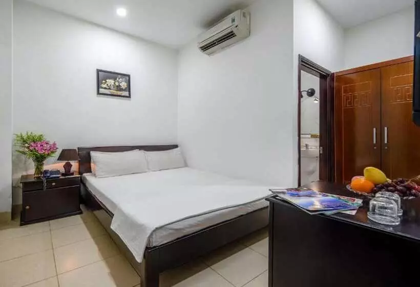 Lotus Rock Hotel đà Nẵng
