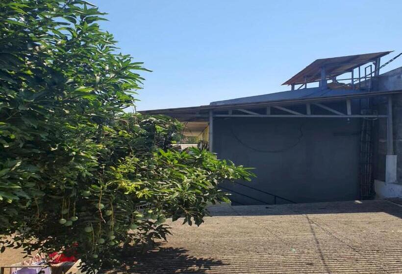 هتل Spot On 93290 Homestay Betro Syariah