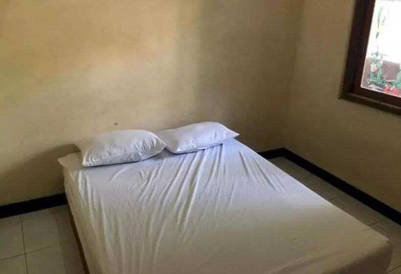 Hotelli Spot On 93290 Homestay Betro Syariah