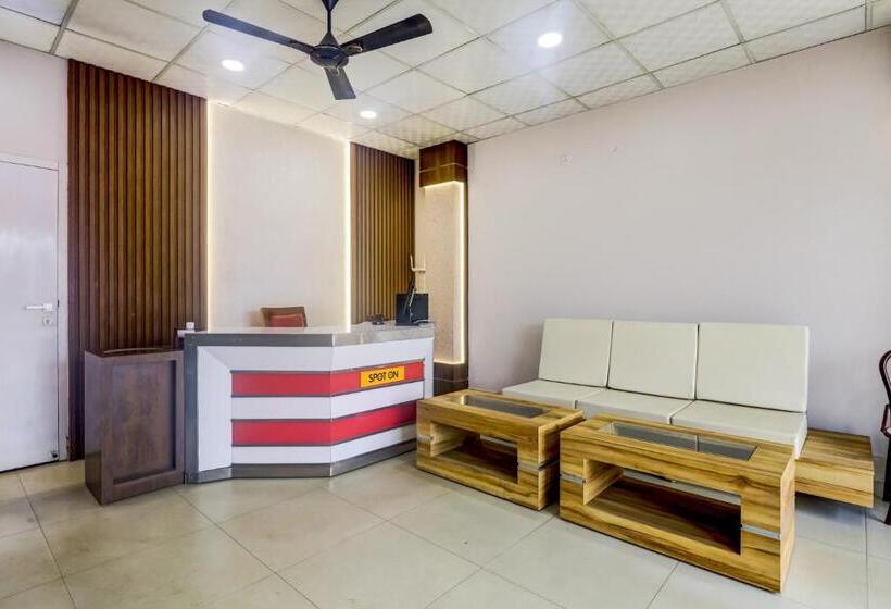 ホテル Spot On Nrg Inn