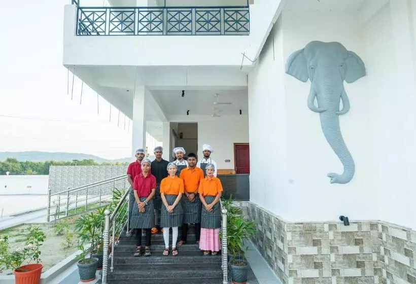 Hotelli The Kaziranga Address