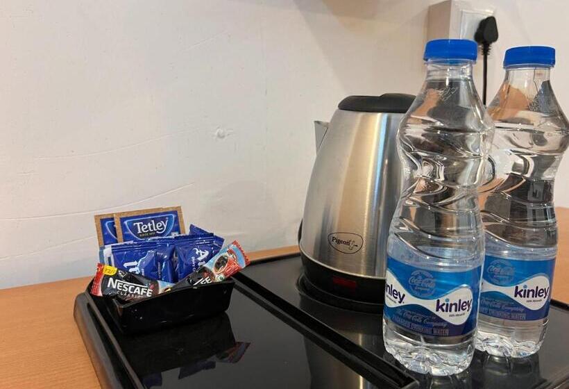 The Patel Stadium Hotel 1 Km From Bus Stand And 2 Km From Railway Station