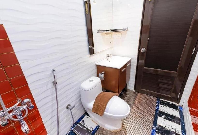 Parakkat Nature Hotel & Resorts Chithirapuram