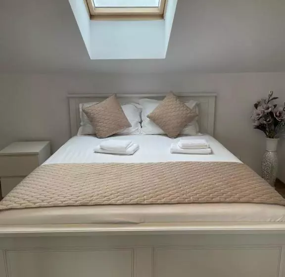 Majatalo Ami Residence Bucharest Airport&therme&parking