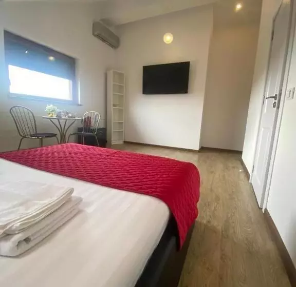 Majatalo Ami Residence Bucharest Airport&therme&parking