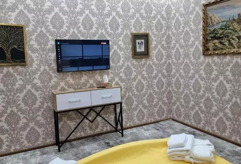 پانسیون Euro House