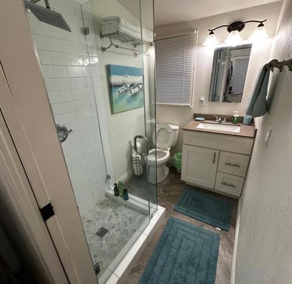 ペンション Guesthouse: Jacuzzi,patio & Entry