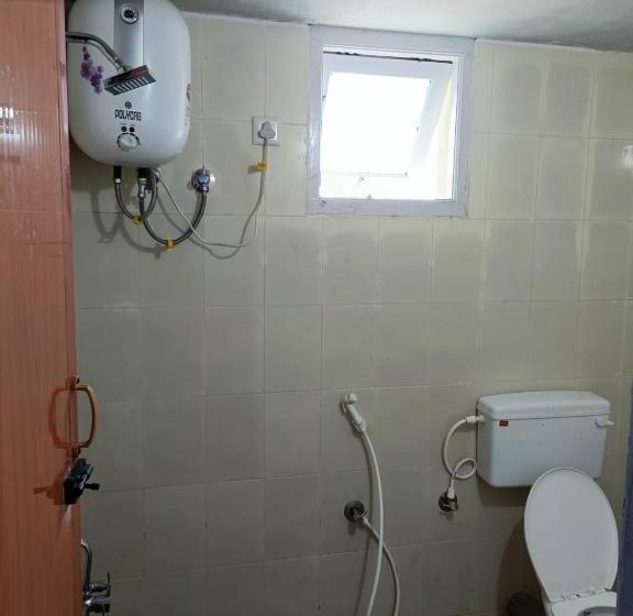 פנסיון Villa Jenova