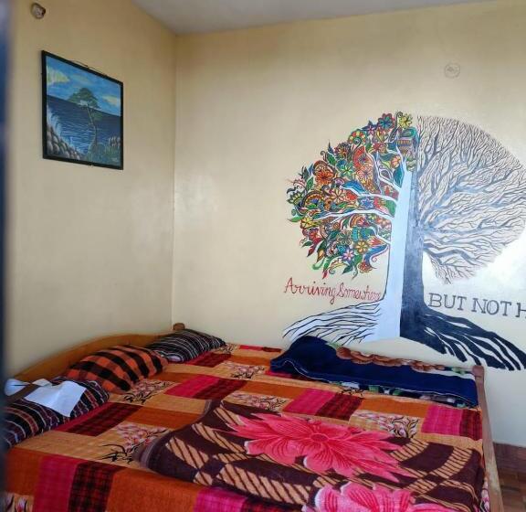 פנסיון Villa Jenova