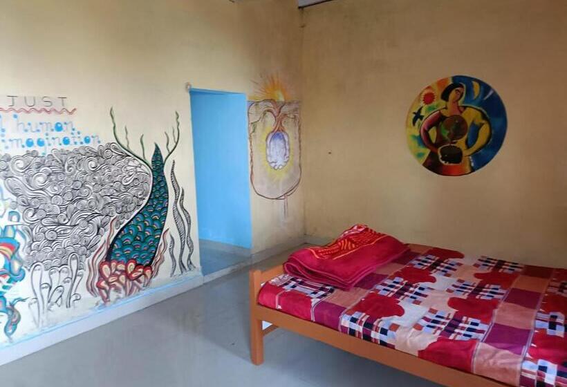 פנסיון Villa Jenova