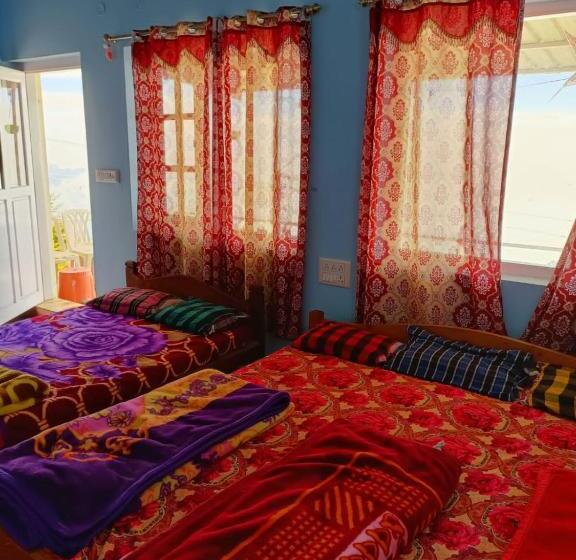 פנסיון Villa Jenova