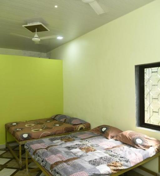 بنسيون Sahyadri Homestay