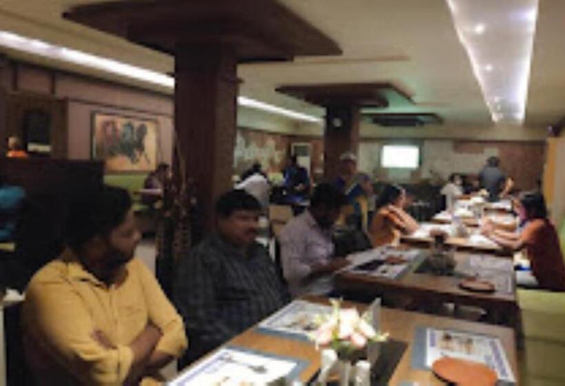 Rest Inn Hotel , Khammam