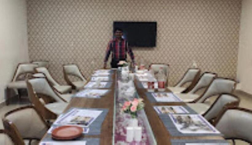 Rest Inn Hotel , Khammam