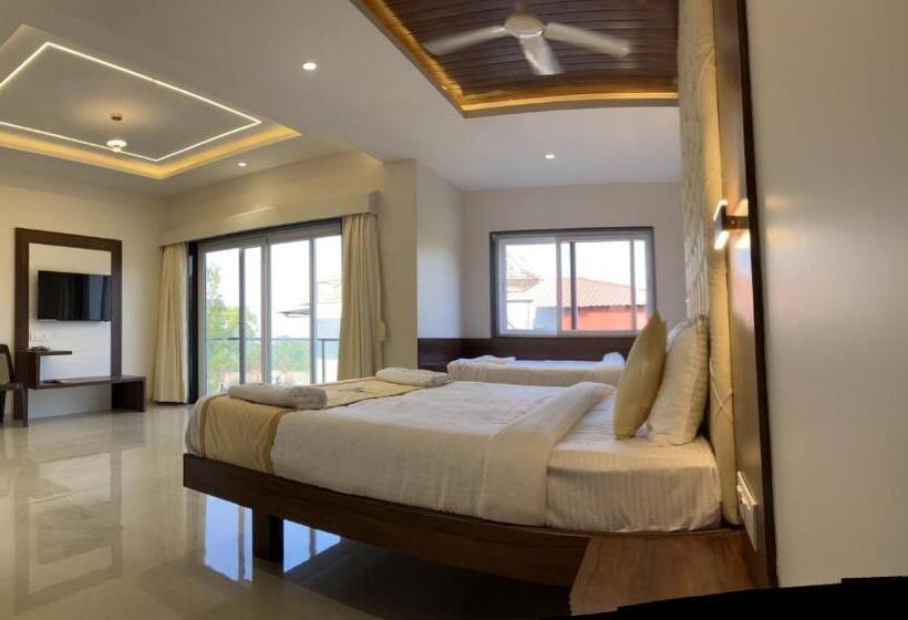 Общежитие Forest Breeze Inn