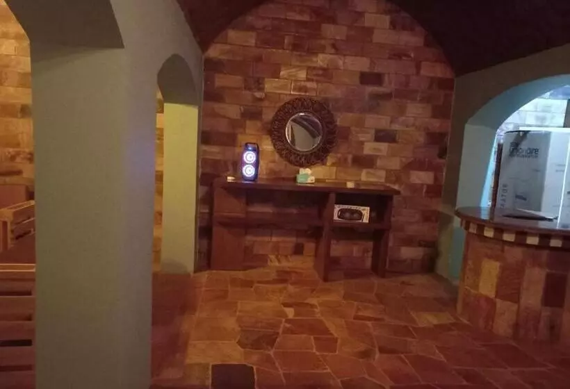 تختخواب و صبحانه Hoolli Villa