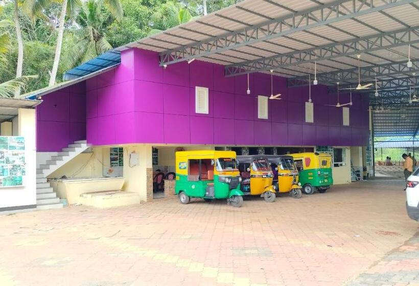 צימר Pulari Backwater & Rooms