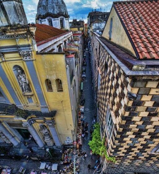 تختخواب و صبحانه Sciuscià Beb Spaccanapoli