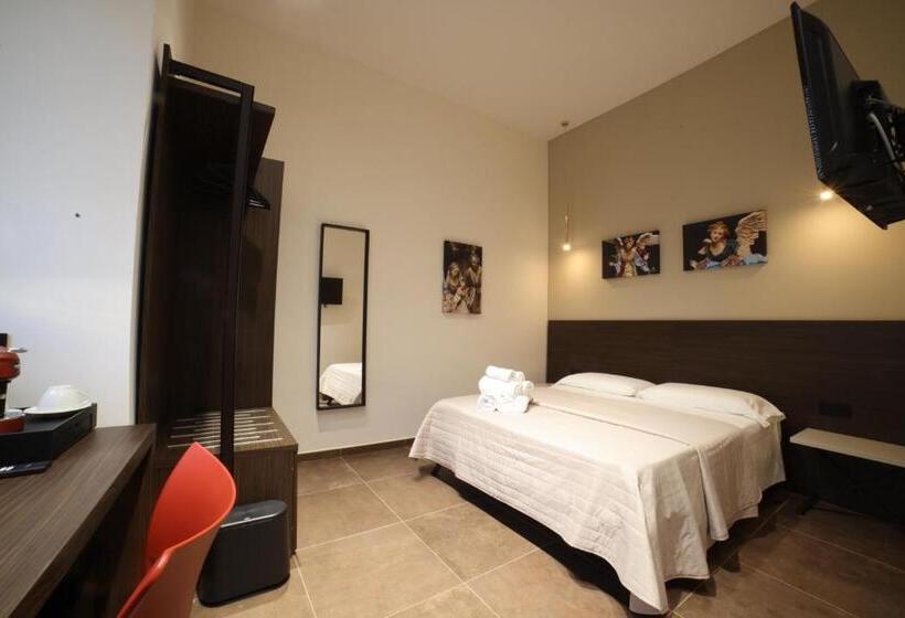 تختخواب و صبحانه Sciuscià Beb Spaccanapoli