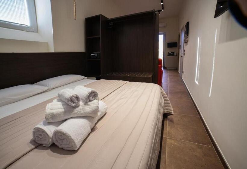 تختخواب و صبحانه Sciuscià Beb Spaccanapoli