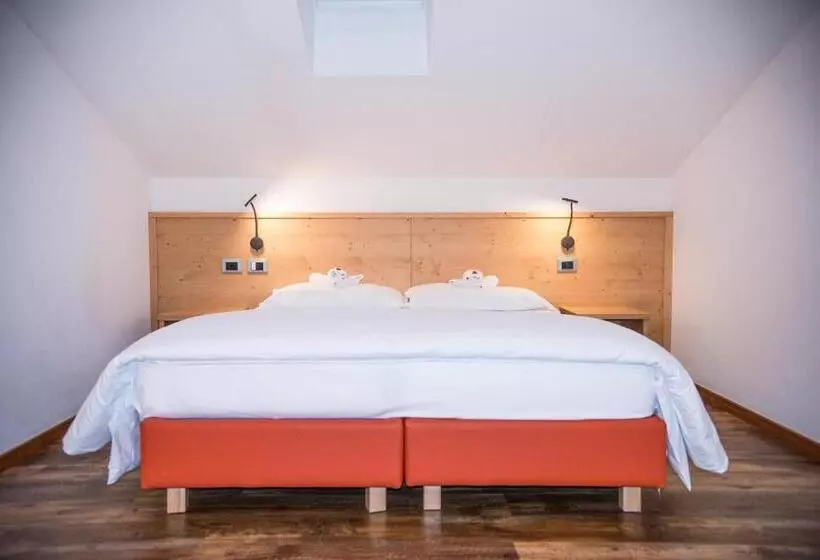 Aamiaismajoitus (B&B) Ski Lodge Pampeago