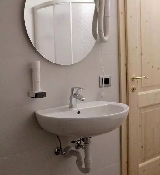 Aamiaismajoitus (B&B) Ski Lodge Pampeago