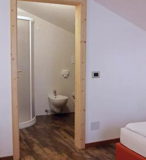 Aamiaismajoitus (B&B) Ski Lodge Pampeago