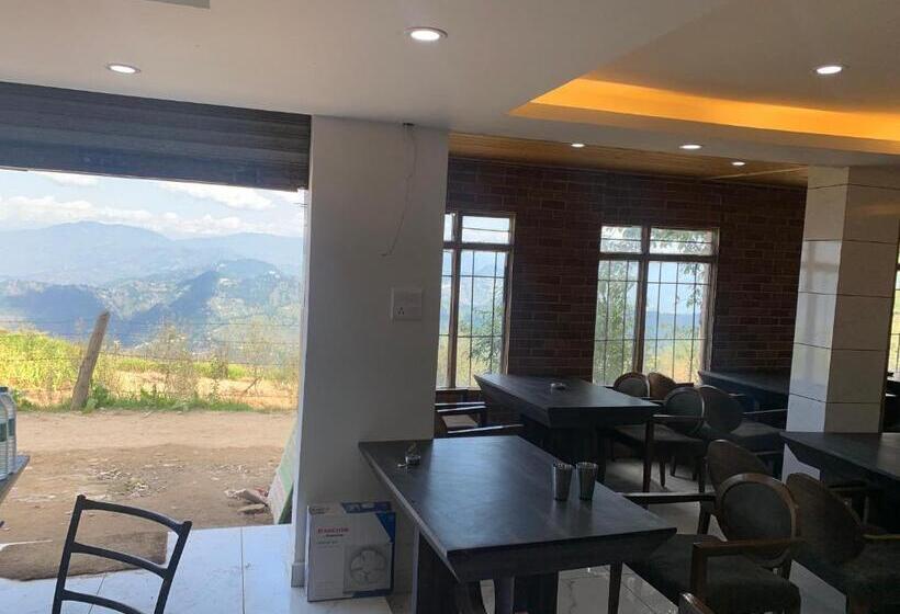 בית מלון כפרי Ananta Inn