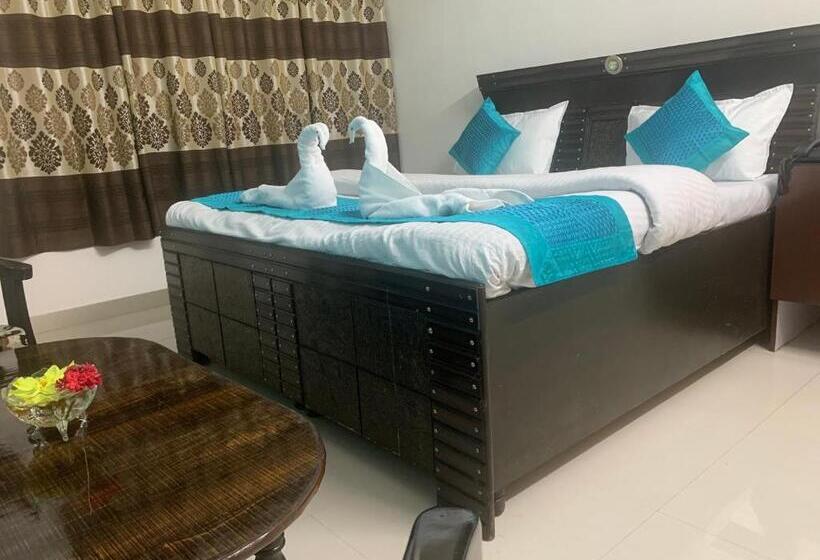 בית מלון כפרי Ananta Inn