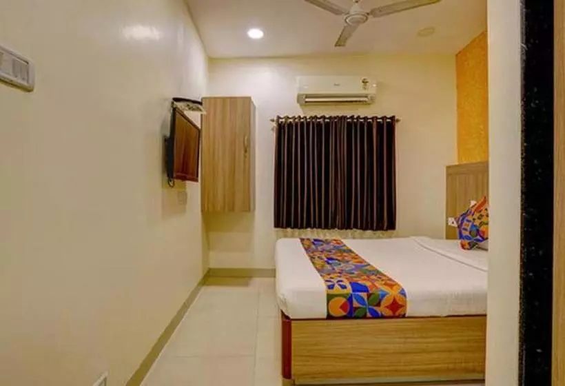 ホテル Fabexpress Prakash Inn   Nr Mumbai International Airport