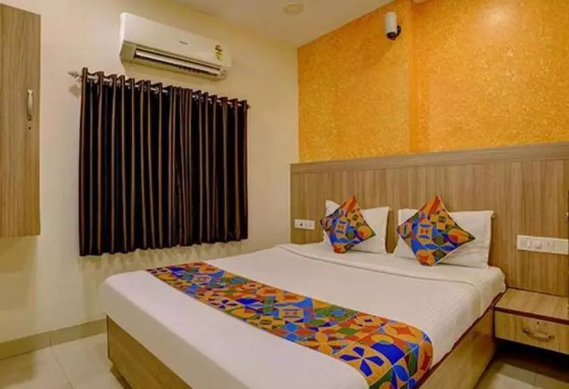 ホテル Fabexpress Prakash Inn   Nr Mumbai International Airport