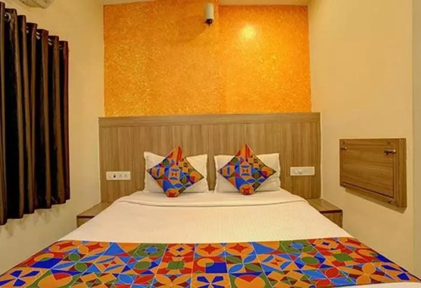 ホテル Fabexpress Prakash Inn   Nr Mumbai International Airport