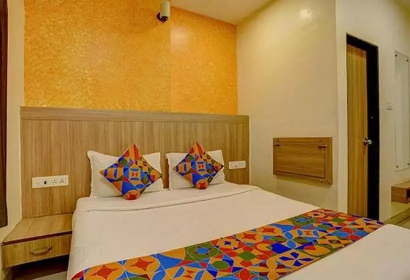 ホテル Fabexpress Prakash Inn   Nr Mumbai International Airport