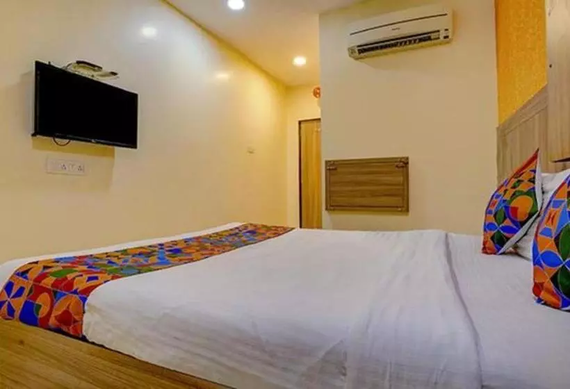 ホテル Fabexpress Prakash Inn   Nr Mumbai International Airport