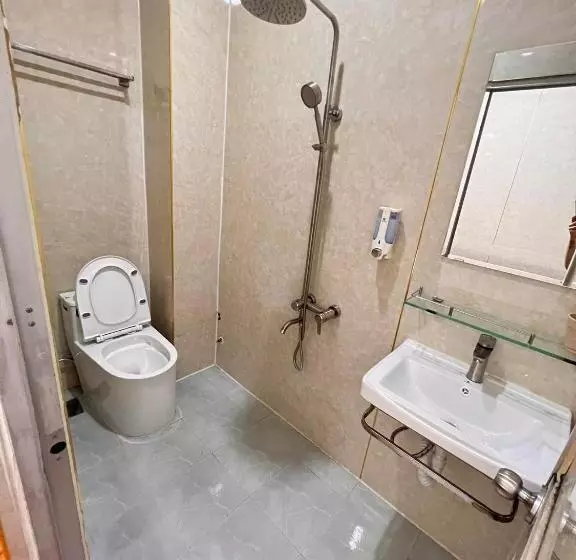 هتل Khách Sạn Vạn Thành đạt