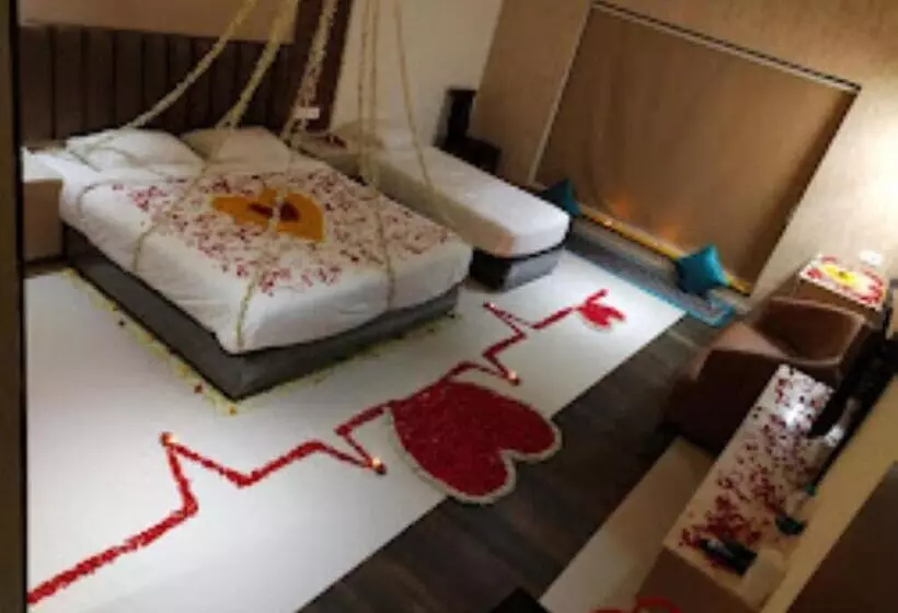 ホテル Laya Regency Mayiladuthurai