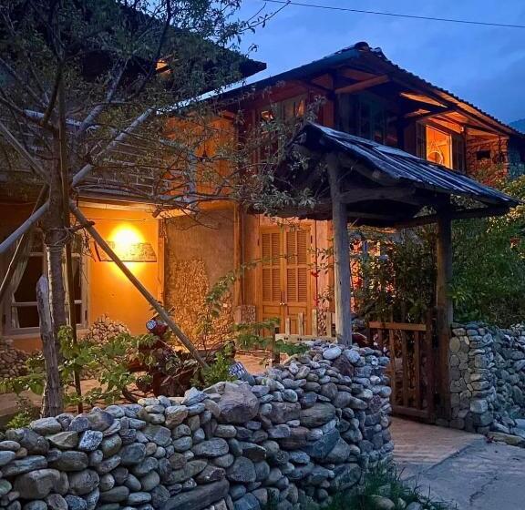 Hôtel Little House In Khaupha