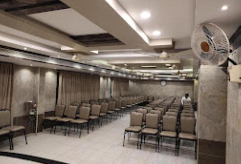 Hotel Manvizha Thirukadaiyur