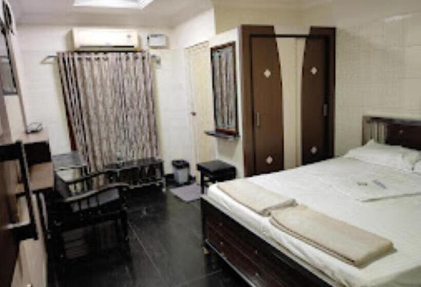 Hotel Manvizha Thirukadaiyur