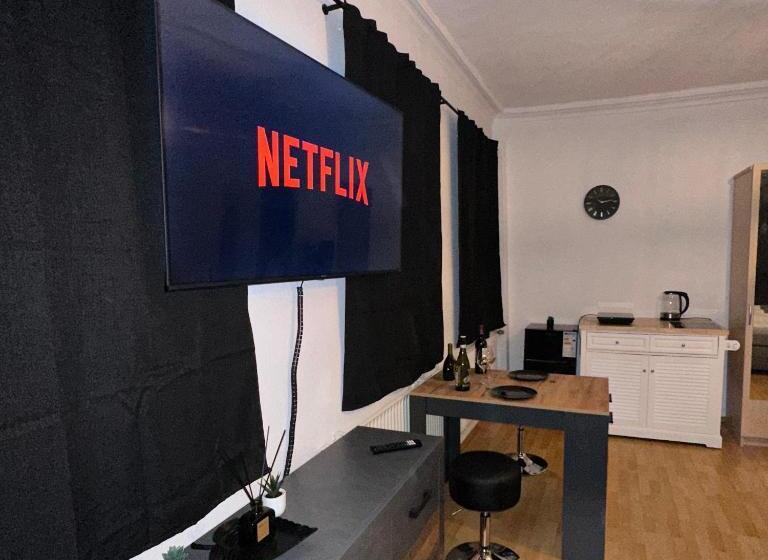 酒店 Modernes Apartment Im Herzen Von Weikersheim