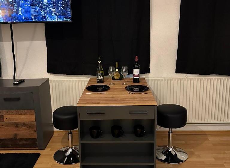 酒店 Modernes Apartment Im Herzen Von Weikersheim